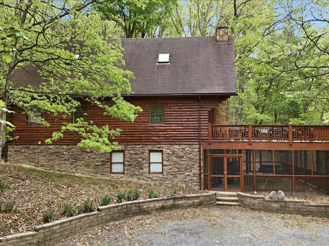355 Hemlock Ct, Paw, WV 25434 | MLS #WVHS2007