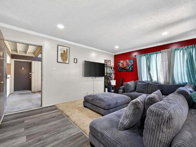 355 Parkview Terrace B9