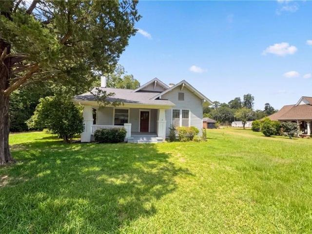 355 Pecan St SE, Dawson, GA 39842