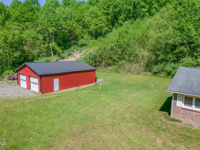 355 Robinson Hollow Lane