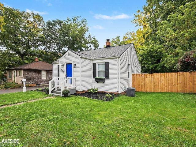 355 W Saint Clair Street