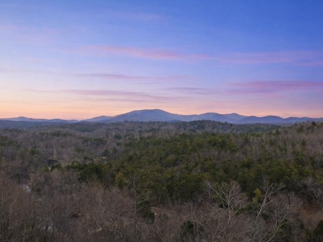 355 W Shalom Ct, Blue Ridge, GA 30513 | MLS #422563