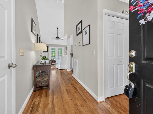 355 W Spiller St