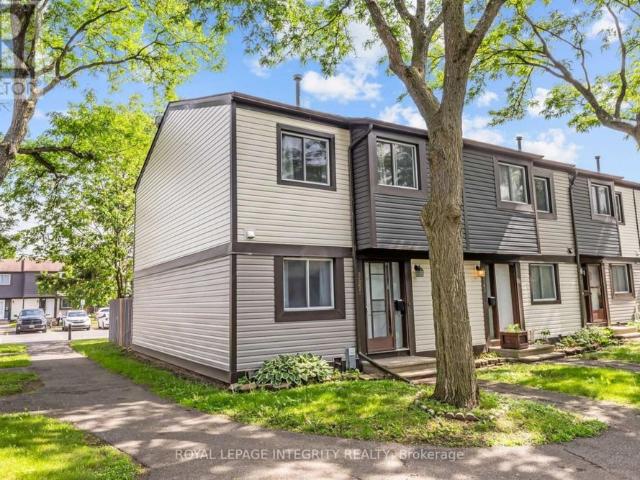 3565 Aladdin Lane Ottawa, ON K1T1E1
