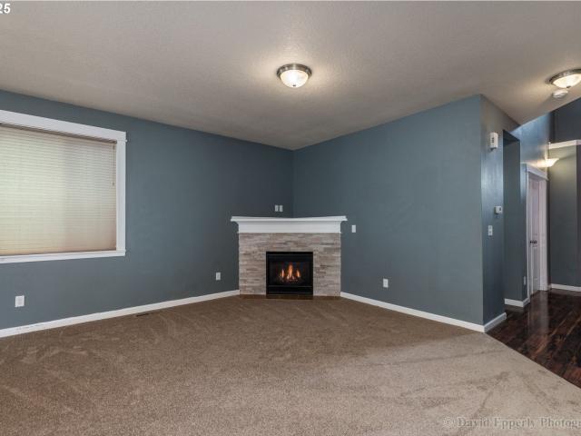 35671 Elk Meadows Dr, St. Helens, OR