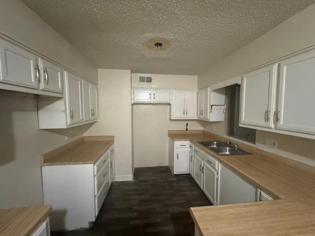 3569 kensett dr