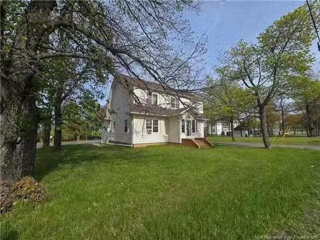 3560 Rue Principale, Tracadie, NB, E1X 1C9 house for sale L.