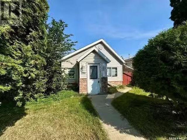 356 13Th Street W, Prince Albert, SK, S6V 3G3 house for sale.