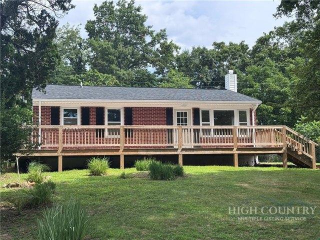 356 Ballpark Rd, Sparta, NC 28675