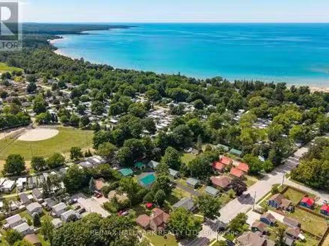 356 Green Street, Saugeen Shores, ON, N0H 2C0 house for sale.