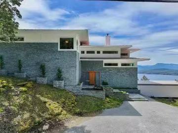 356 East West Road, Mayne Island, BC, V0N 2J2 house for sale.