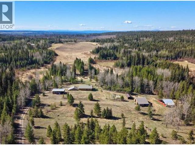 3574 Spokin Lake Road, Williams Lake, BC, V0K 2G0 house for sale | Listing ID R3118 | Royal LePage