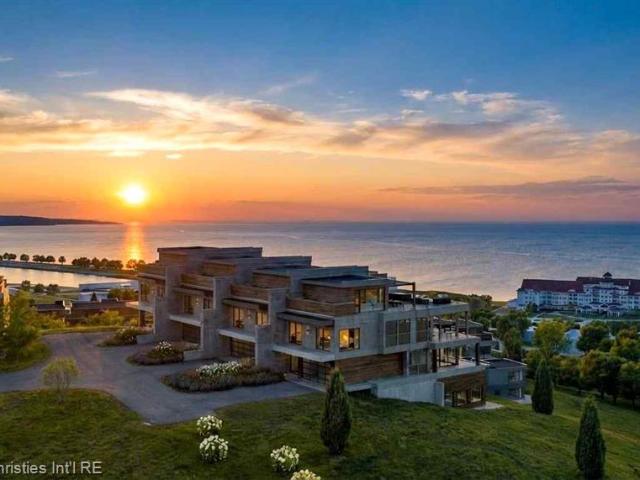 3575 Charlevoix Avenue # 14