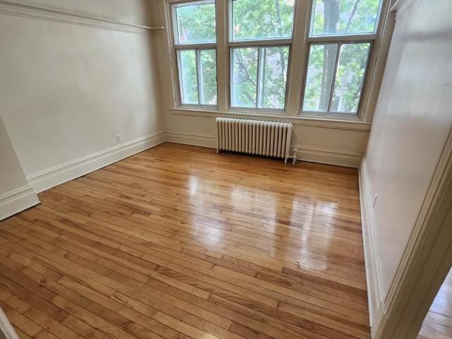 3578 Rue Aylmer apartment — Montréal, QC 2 Bedroom 2 Bedroom