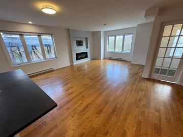 3570 Rue Fernand Dumont