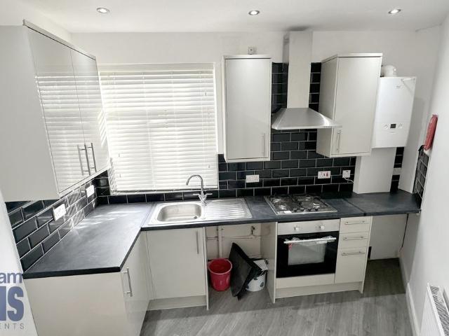 357 Glossop Road, Sheffield, Sheffield, South Yorkshire S10, 3 bed flat to rent, £1,200 pcm | PrimeLocation