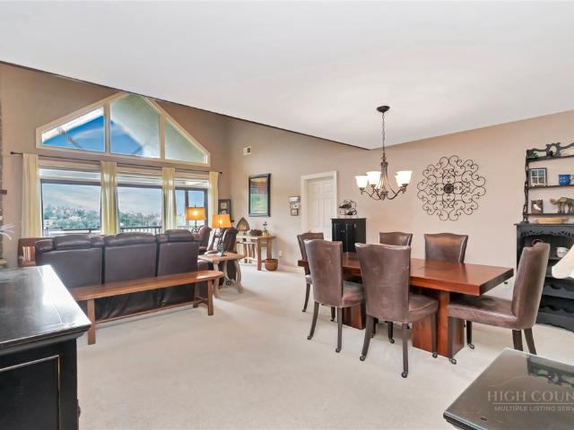 357 Pleasant View 3B