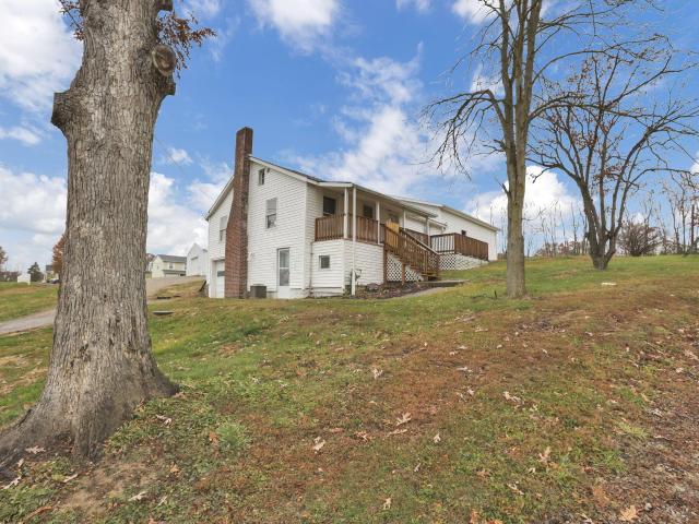 3585 East Pike
