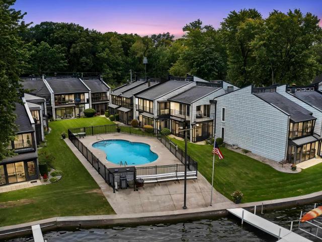 3586 E. Forest Glen Ave. Unit 4
