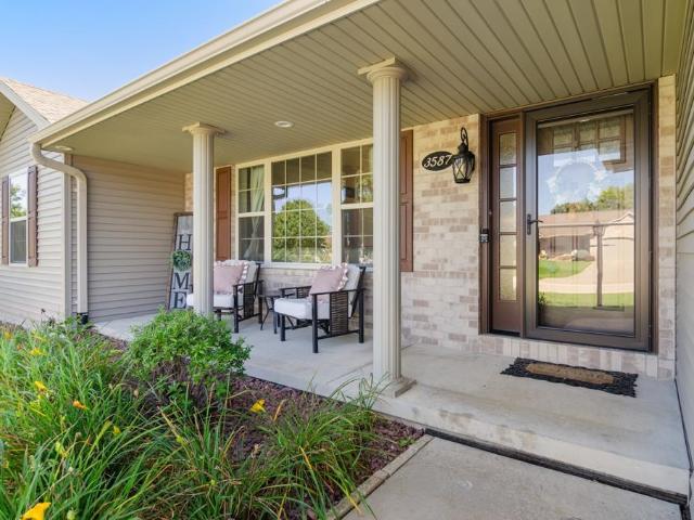 3587 mighty oak trail