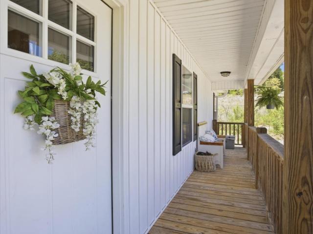 3587 Colston Lane