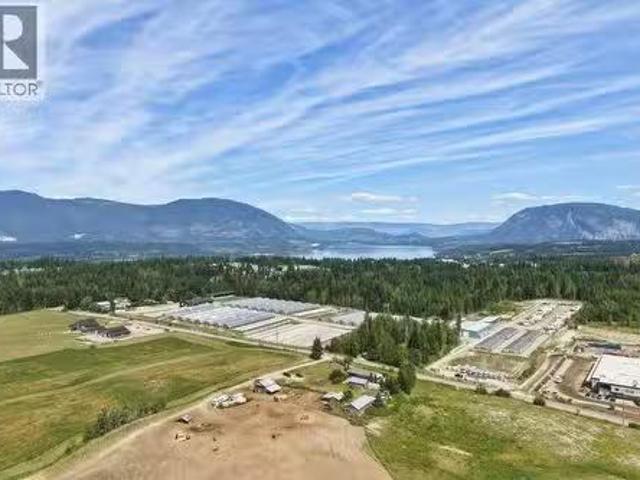 3580 20 Avenue Se, Salmon Arm, BC, V1E 1X9 farm for sale Li.