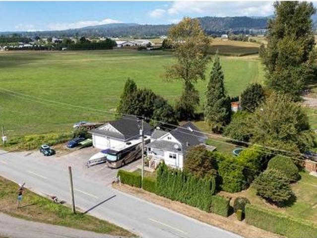 35815 Page Road, Abbotsford, BC, V3G 1P3 house for sale | Listing ID R3163 | Royal LePage