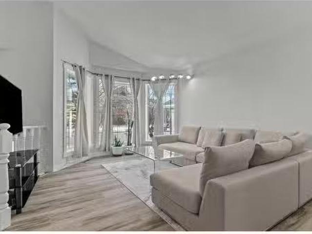 358 Hawkstone Drive Nw, Calgary, AB, T3G 3T7 house for sale.