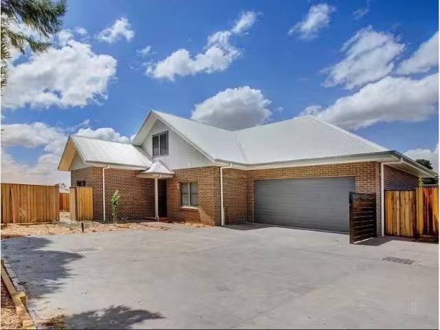 3/591 Argyle Street, MOSS VALE House for rent Listed by Aliso.