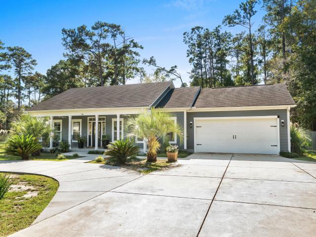 359 Country Club Dr