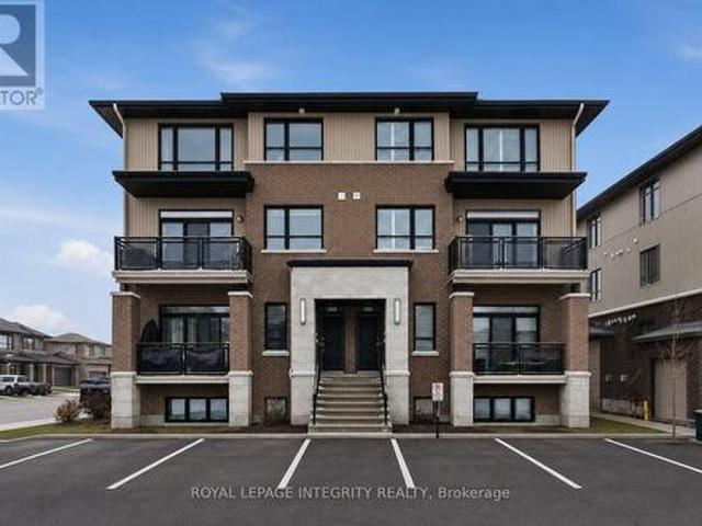 359 Axis Way, Ottawa, ON, K1W 0L7 townhouse for sale | Listing ID X13665 | Royal LePage