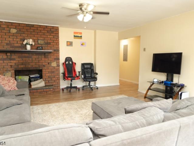 359 D Lake Shore South