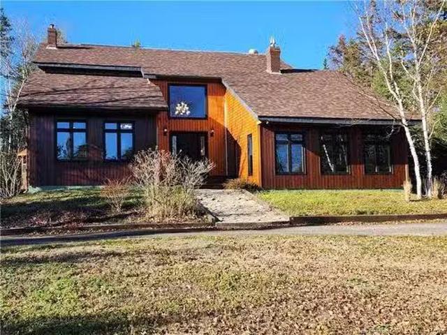359 East Scotch Settlement Rd, Belleisle Creek, NB, E5P 3H1.
