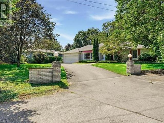 359 Lark Avenue, Burlington, ON, L7T 2T1 house for sale | Listing ID 40856 | Royal LePage
