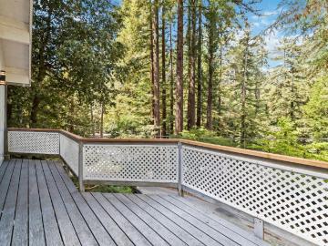 359 Redwood Road