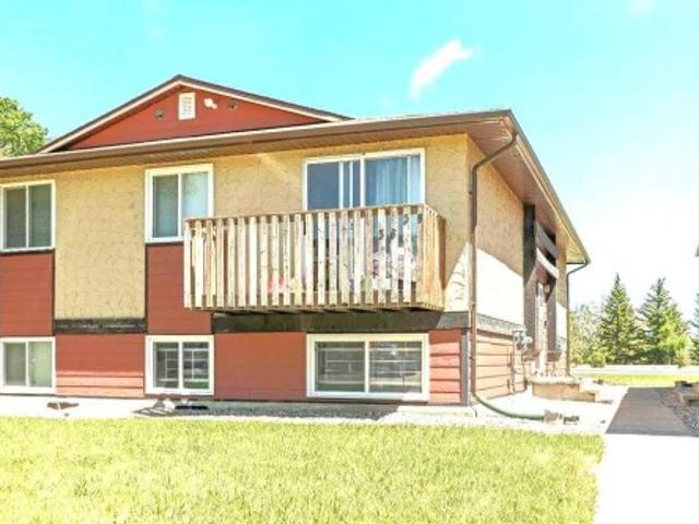 35 5 Acadia Road West, Lethbridge, AB, T1K 4C1 townhouse for sale | Listing ID A2337 | Royal LePage