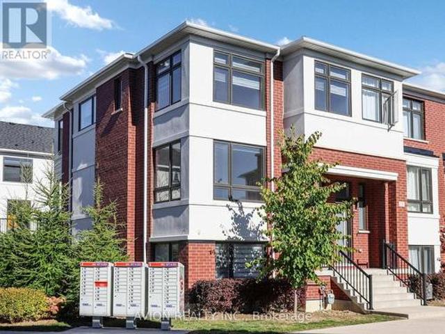 35 Thomas Armstrong Lane, Richmond Hill, ON, L4C 5S6 townhouse for sale | Listing ID N13775 | Royal LePage