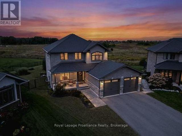 35 Virginia Crescent, Belleville Thurlow Ward, ON, K8N 0K5 house for sale | Listing ID X13795 | Royal LePage