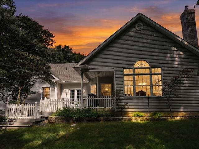37 W Maple Drive