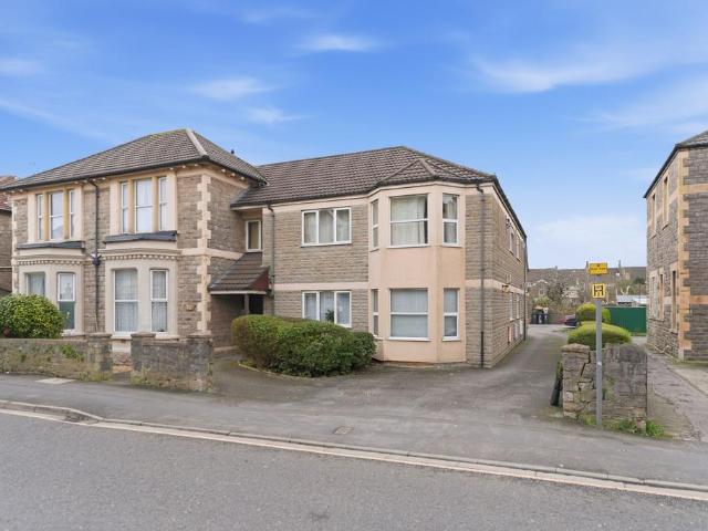 35 Walliscote Road, Weston Super Mare. 2 bed flat to rent £1,000 pcm £231 pw