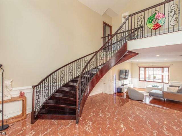 35 Waughaw Rd