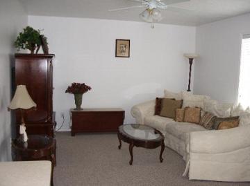 35 West 2nd North, 2 beds, 1 full bath