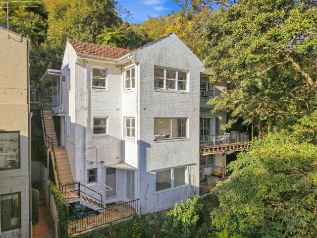 35 Years Tightly Held A Rare Northbridge Landholding with Uninterrupted Tunks Park Views