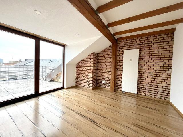 35 Zimmer, 104 m², 5. Stock