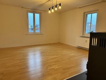 35 Zimmer, 75 m²