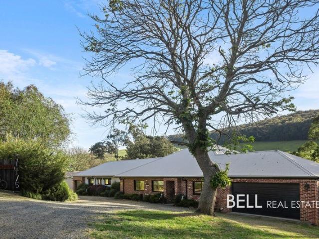 35 Acres of Country Living, Dual Accommodation & Equestrian Opportunity