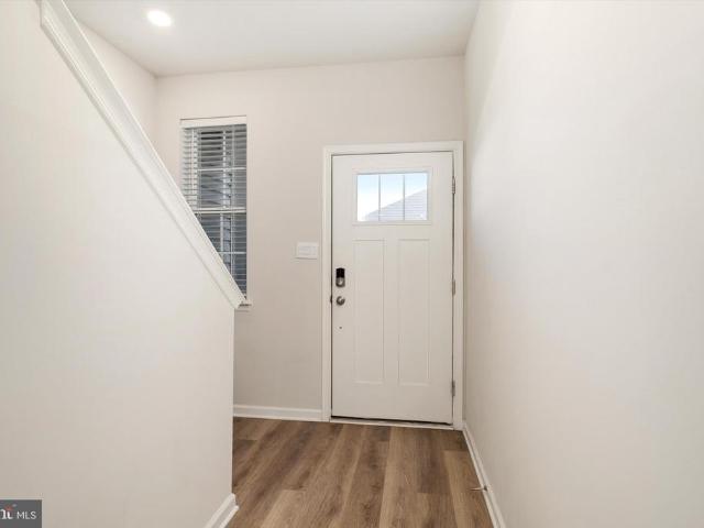 35 Alexander Way