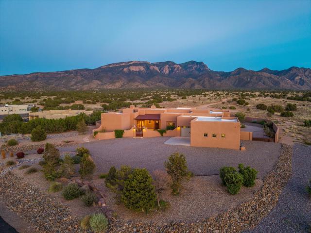35 Apache Mesa Road