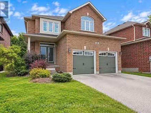 35 Auburn Court, Barrie, ON, L4N 6G9 house for sale Listing.