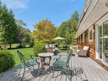 35 Bayberry Ln, Sag Harbor, NY 11963 | MLS #905302